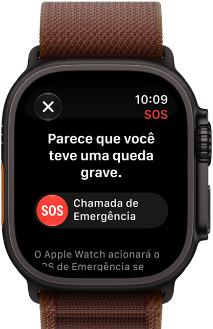 Apple Watch Ultra mostrando o alerta de queda grave com o botão de Chamada de Emergência